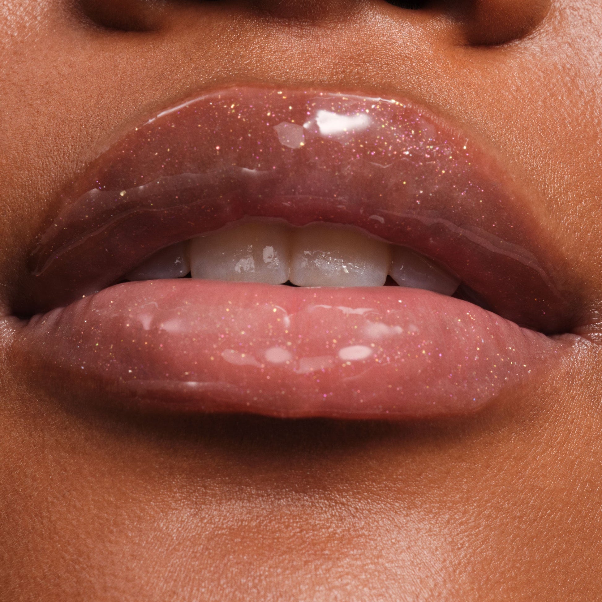 phyto-glow-lip-balm-shimmer-stardust-d4 NATR-10131-Phyto-Glow-Lip-Hover-Stardust.jpg